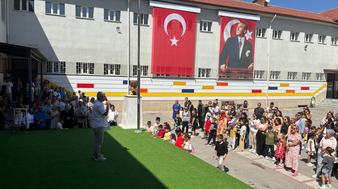  YENİ ÖĞRENCİLERİMİZİ VE DEĞERLİ AİLELERİNİ BÜYÜK BİR HEYECANLA KARŞILADIK